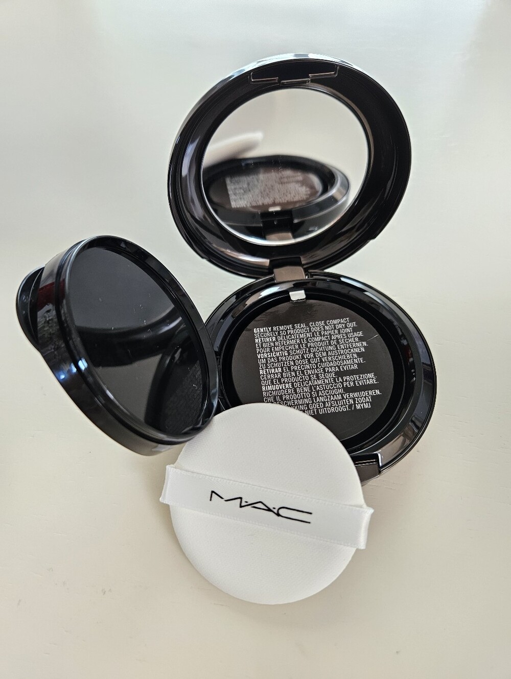 MAC Cosmetics - Studio Perfect - NC40